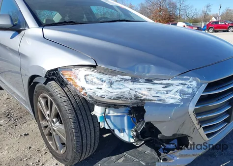 2017 Hyundai Elantra Se z USA, uszkodzony, nr VIN 5NPD84LF3HH070477